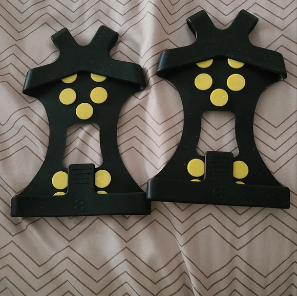 Ladies size small ice cleats . - Picture 4 of 5